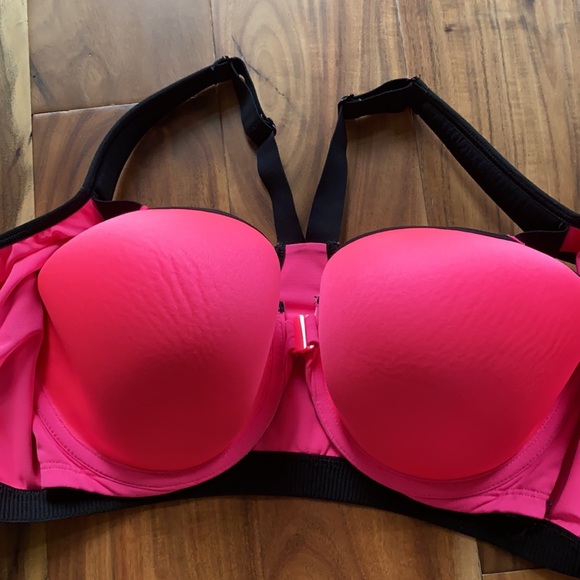 Victoria Secret Sport Bra - Picture 2 of 3
